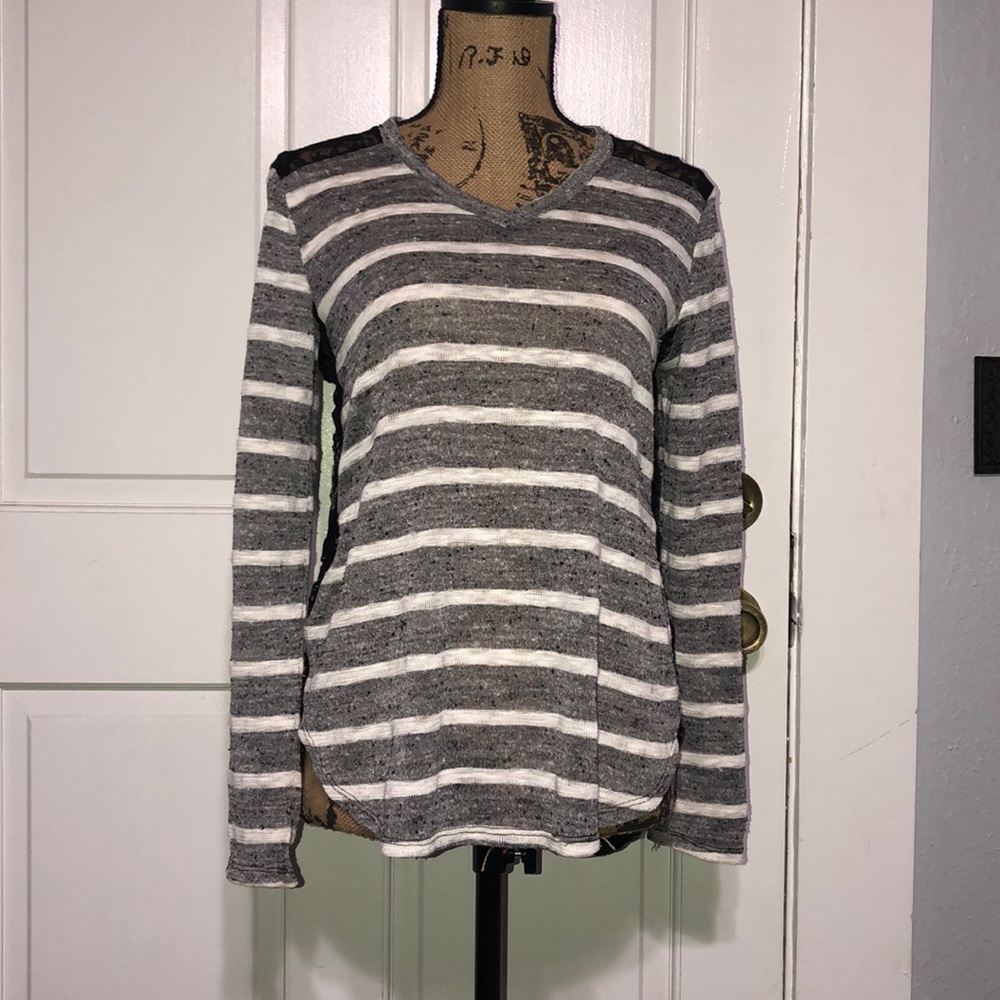 Women’s sweater